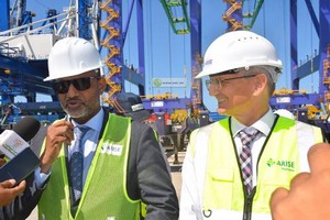 Le Port Autonome de Nouakchott renforce ses capacités avec deux portiques roulants à conteneurs
