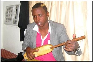 L'artiste, chanteur Hamady Gawdel Ba dans son fief à Boghé - [PhotoReportage]