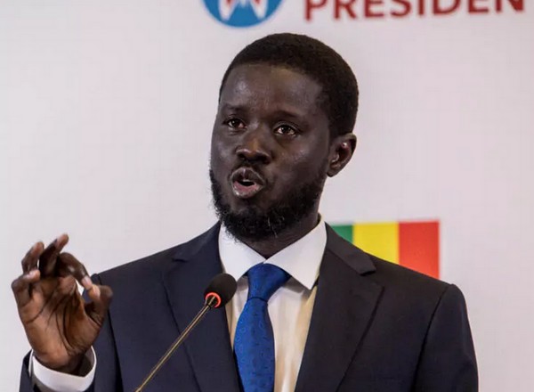Sénégal: un an après l’élection de Bassirou Diomaye Faye, le pays est-il entré dans une nouvelle ère?