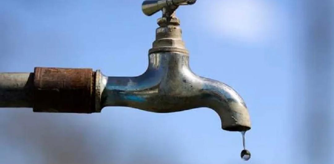 Crise des services publics : pénuries généralisées d’eau, d’électricité et de soins dans toutes les moughataa