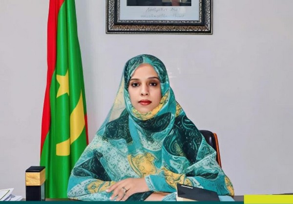 Mauritanie : la ministre de l’Éducation appelle à la réactivation des salles informatiques et des laboratoires dans les lycées