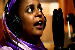 VIDÉO. Noura Mint Seymali parle de son album 