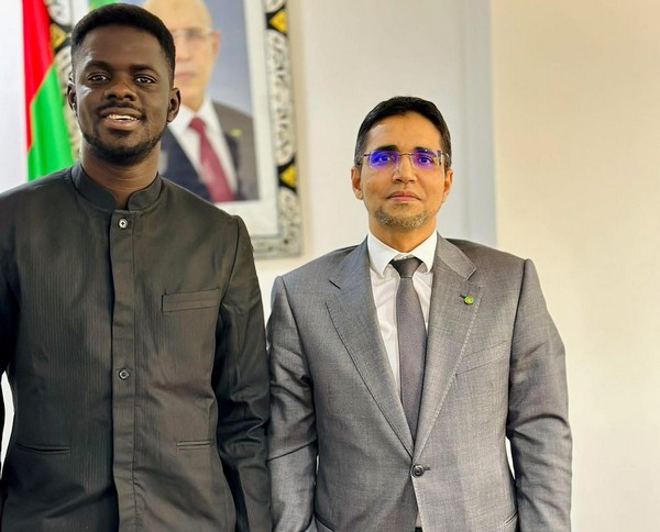 Projet de formation de Jeunes: Le Ministre de l’Autonomisation des Jeunes reçoit Authentique BD