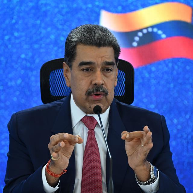 Nicolás Maduro comparaît ce lundi à New York pour trafic de drogue et détention d'armes automatiques
