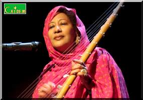 Soirée musicale haut de gamme à la mémoire de Dimi Mint Abba à l’IFM [Video 42 mn & Rep. Photos]